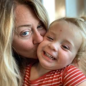 Meet your Posher, Caitlin